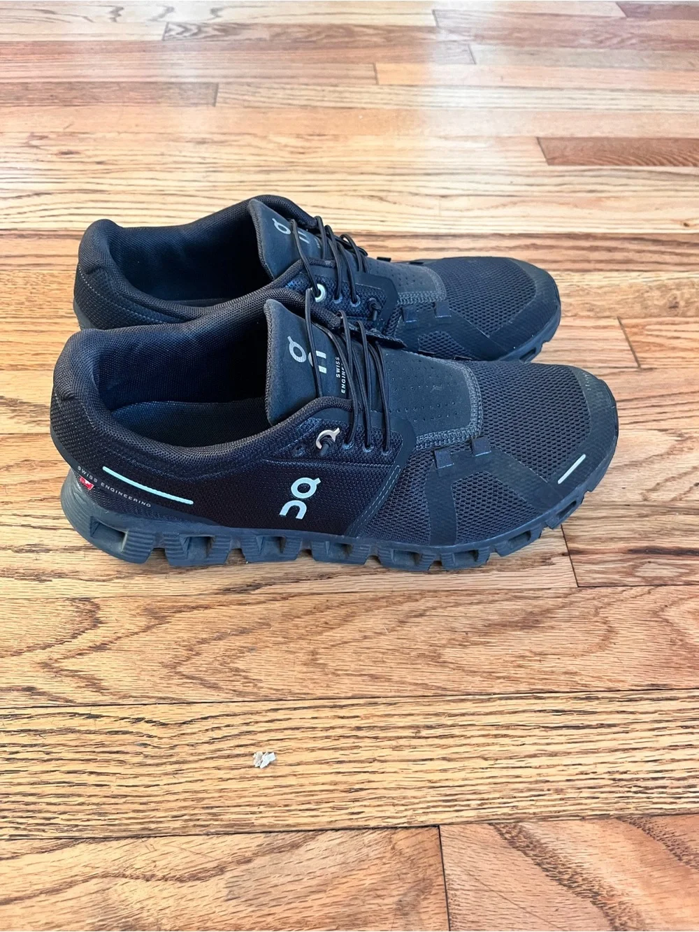 On Cloud Running Women’s Black Athletic Running Shoes Sz 9 - Picture 3 of 5
